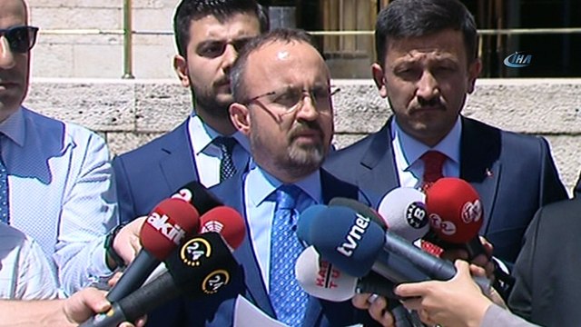 AK Parti Grup Başkanvekili Bülent Turan: '25 yaş ve 15 bin TL ön görüsüyle beraber, 25 günlük bir askerlik hizmeti öngörülüyor. Çalışmalar takdir, komisyonundur'