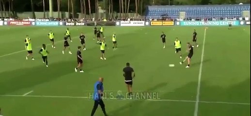 Antonio Candreva With Intentional Elbow On Xian Emmers In Inter Training!