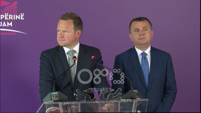 Ora News - Deputeti gjerman: Vazhdoni me konsolidimin e reformës në drejtësi