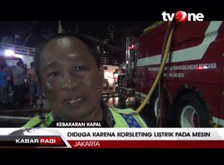 Kebakaran Kapal Motor di Pelabuhan Nizam Zachman