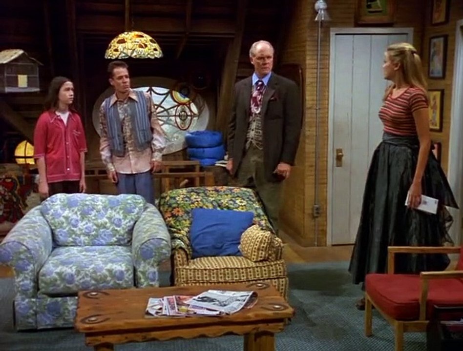 3Rd Rock From The Sun S02E01-See D-İ-C-K Continue To Run (Part 1)