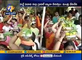 Minister Devineni Uma Visits Kanaka Durga Temple | Prays For Polavaram Projects