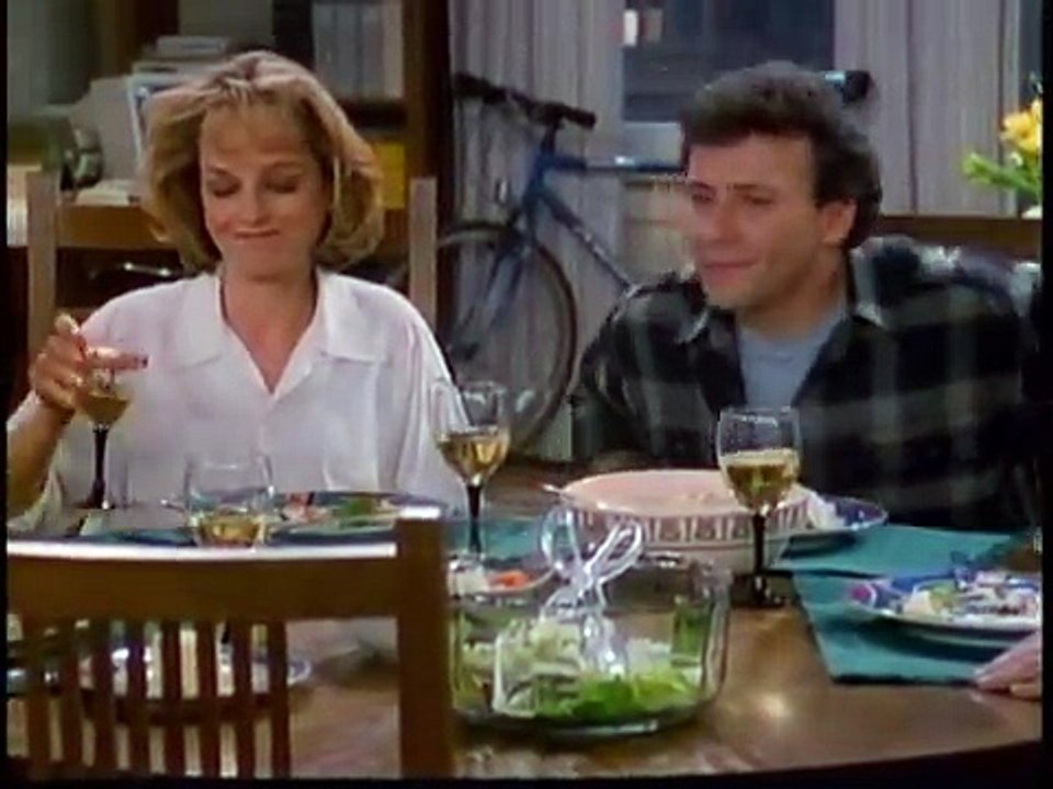 S01 E08 The Apartment