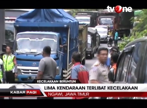 Tabrakan Beruntun di Ngawi Tewaskan Tiga Orang
