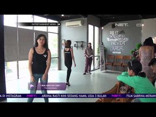 Para Model Cantik Ini Membuka Sekolah Modelling