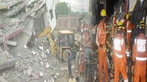 Greater Noida Six Storey Building Collapses, 2 Male Bodies Recovered | Oneindia News