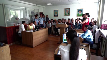 Chinas "Umerziehungslager" im Fokus von Prozess in Kasachstan