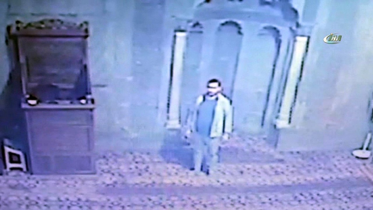 Camiye girdi, mikrofonu böyle çaldı...8 camide imamların mikrofonunu çalan hırsız yakalandı