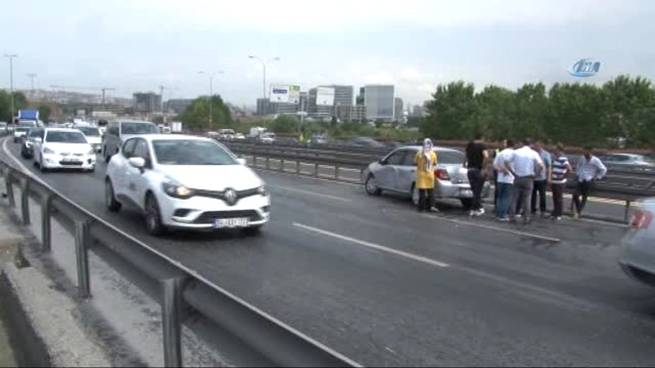 E-5'te Yağmur Zincirleme Kaza Getirdi