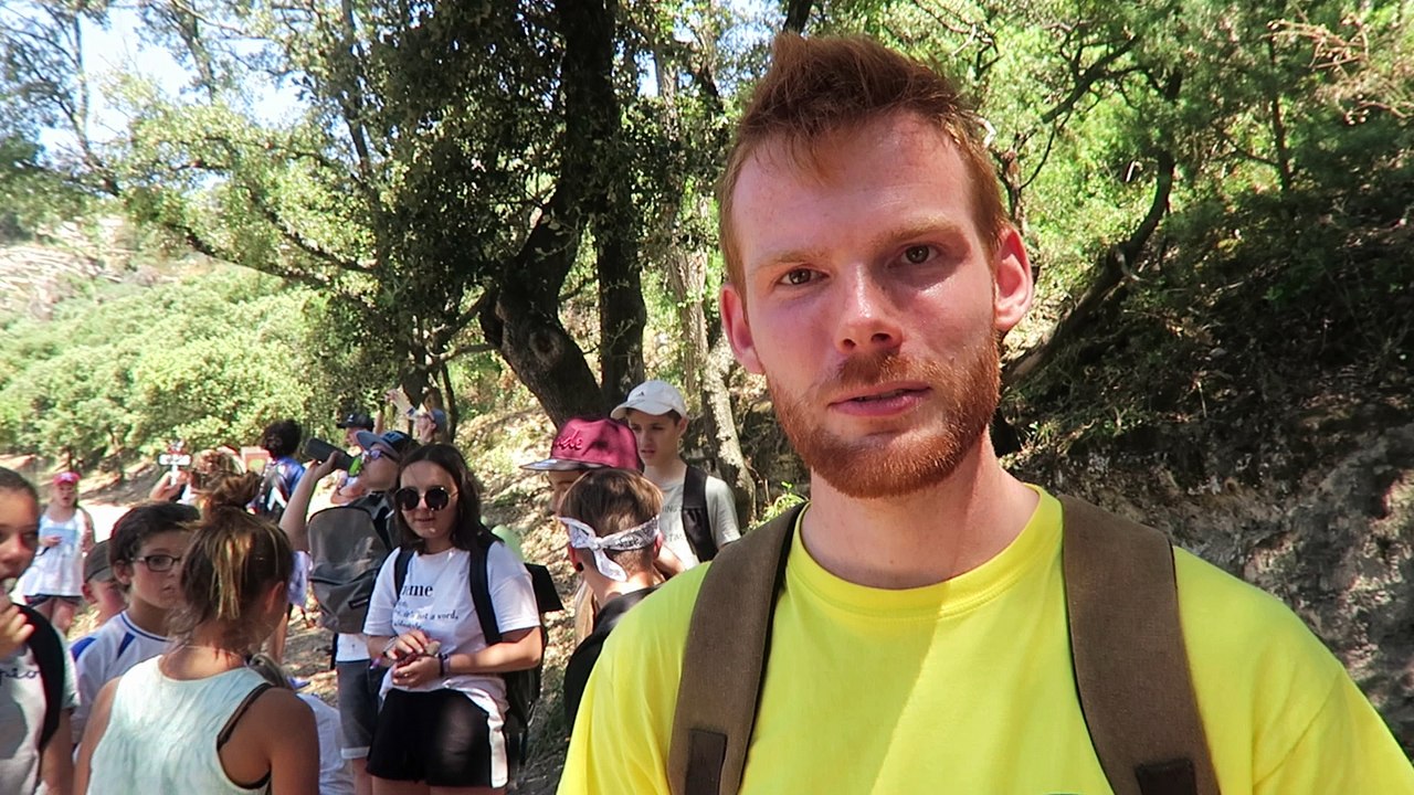 Bollène : une colonie de vacances du Nord sur un chantier participatif à Barry