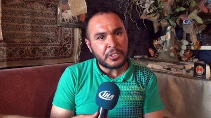 İkinci el eşya satarak hasta eşi ve çocuğuna bakıyor