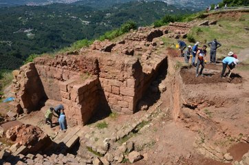 Tarihi Kurul Kalesi'nde Kazı Çalışmaları Başladı
