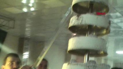 Şanlıurfa Düğünde Dolarlar Havada Uçuştu, Davetliler Takı Yarışına Girdi