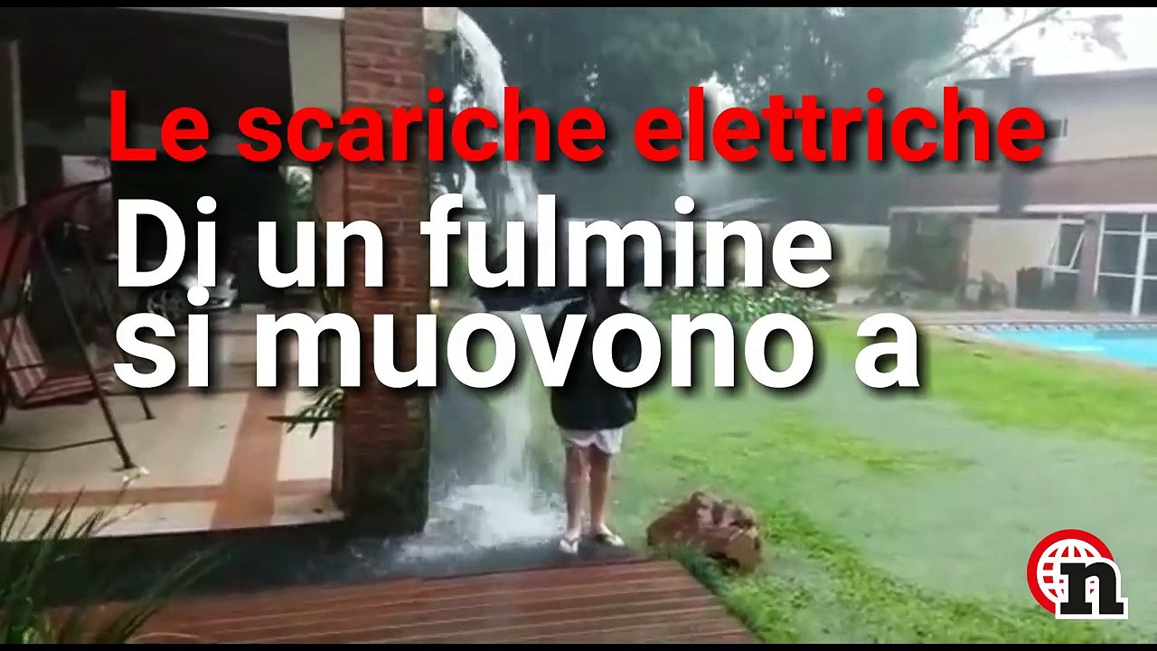 MIRACOLO- BAMBINO si salva da un FULMINE nel be...