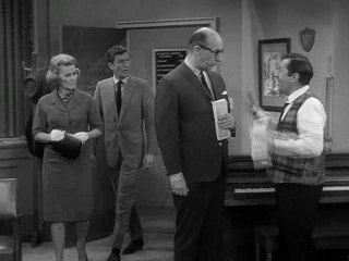 Dick van Dyke 116 - Young Man With a Shoehorn