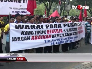 PHK Sepihak, Mantan Karyawan Transbatavia Demo di Balai Kota