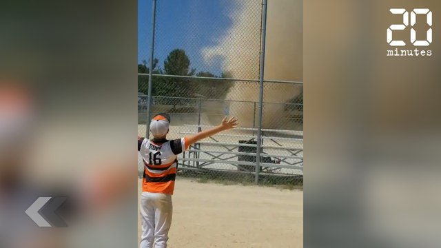 Une tornade ruine un match de baseball - Le Rewind du Mercredi 18 Juillet 2018