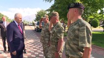 TBMM Başkanı Yıldırım, 3. Ordu Komutanlığı'nı ziyaret etti - ERZİNCAN