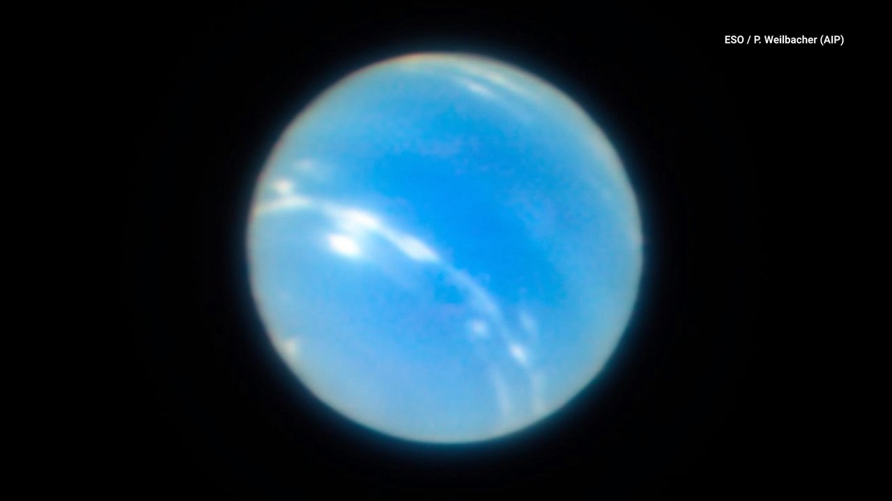 Move Over Hubble, This Super-Sharp Image of Neptune Was Taken From Earth