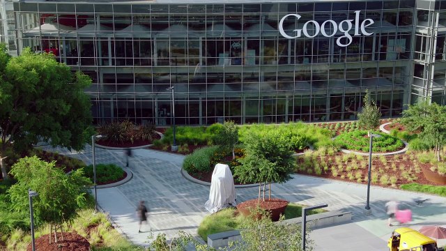 Bruselas impone a Google una multa récord de 4.340 millones de €