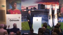 El Real Madrid presenta a Álvaro Odriozola