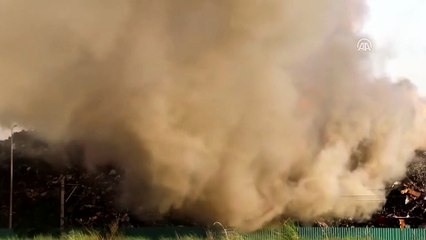 Osmaniye'de geri dönüşüm fabrikasında yangın