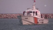 KKTC Açıklarında Batan Tekneden Kurtarılan 102 Göçmen Mersin'e Getirildi (1)