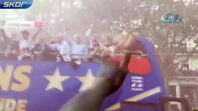 Şampiyon takımlarını bekleyen Fransızlar hayal kırıklığına uğradı