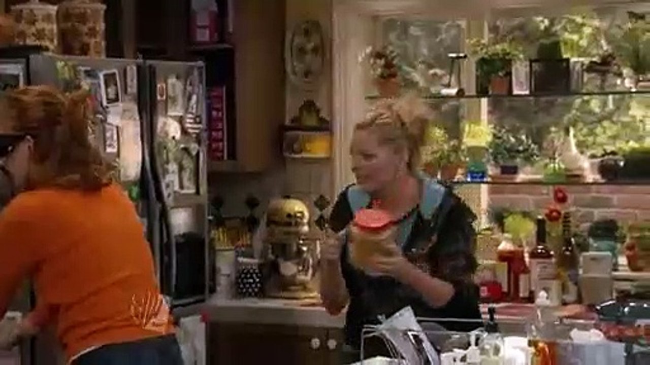 Reba S05 E18 The Blonde Leading The Blind