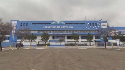 Universidad Católica se prepara para mantener el liderato del fútbol chileno