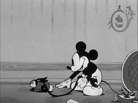 Mickey Mouse, Pluto - Mickey Plays Papa (1934)