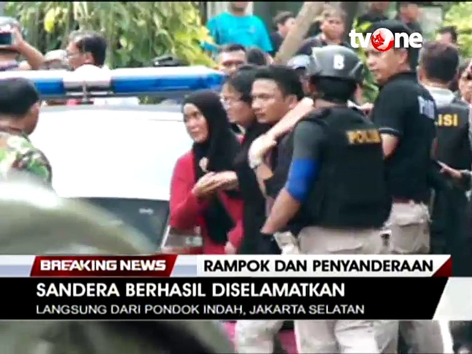Evakuasi Korban Penyanderaan di Pondok Indah