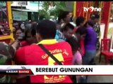 Lansia dan Anak-anak Terinjak saat Berebut Gunungan