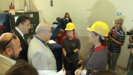 Sanayiye kadın eli değdi...Ojeli eller kaynak yapıyor, metal işliyor