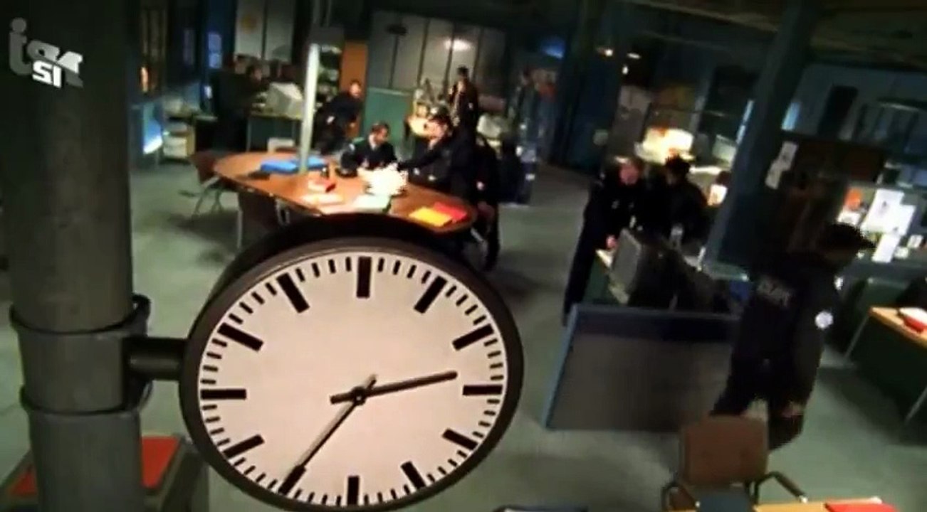 Central nuit S1E5 FRENCH   Part 03