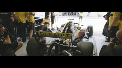 Nouvelle Renault MEGANE 4 RS TROPHY 300 ch - official clip movie