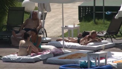 Antalya'nın 14 Milyon Turist Hedefini Sonbahar Rakamları Belirleyecek