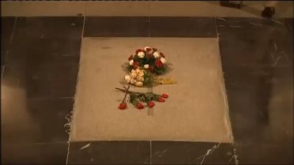 La familia Franco dilata el proceso de exhumación del dictador