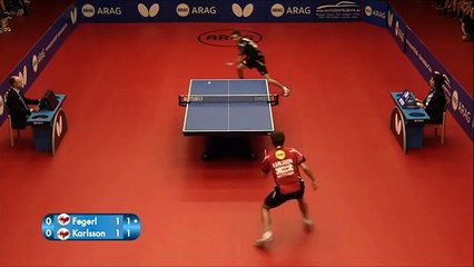 Un échange surréaliste au tennis de table prend une tournure géniale