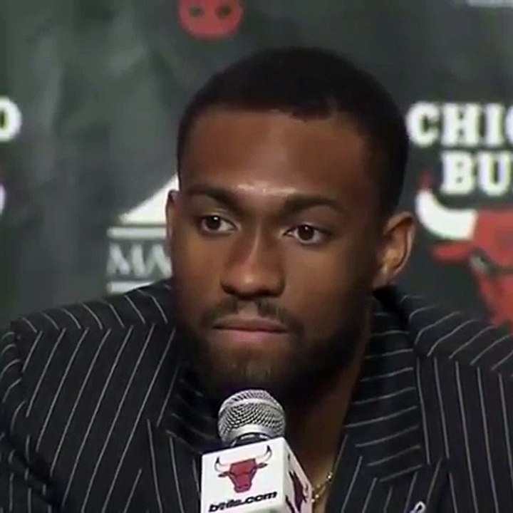 Jabari Parker rend hommage à Derrick Rose