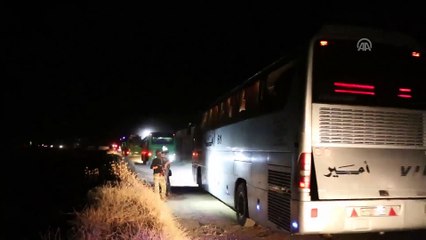 Suriye'de karşılıklı tahliyeler başladı - İDLİB