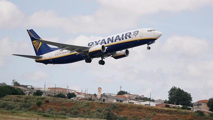 Ryanair cancela até 600 voos na Europa devido à greve de tripulantes de cabine