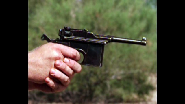 Forgotten Weapons - Slow Motion - C96 'Broomhandle' Mauser