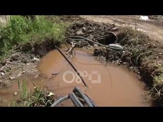 Ora News - Katër mijë banorë të Shushicës pa ujë nga dëmtimi i rrjetit shpërndarës