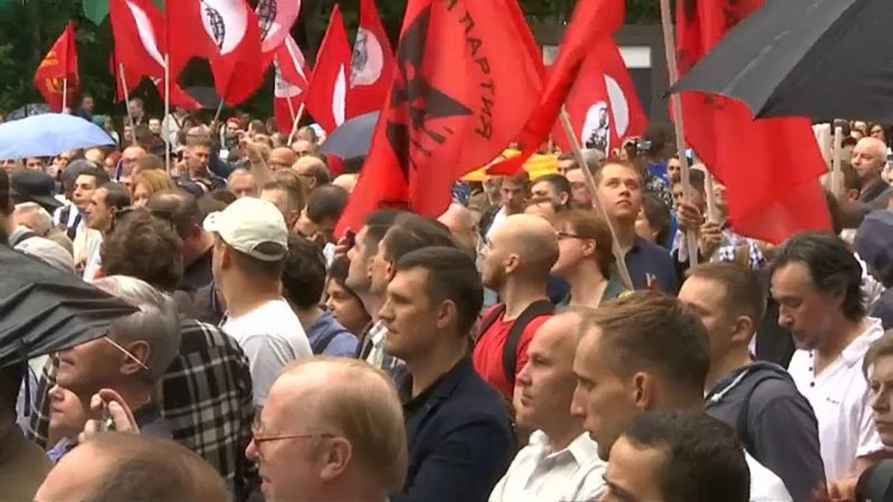 Länger arbeiten? Viele Russen gegen Rentenreform