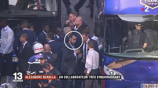 Manifestant frappé par un conseille d'Emmanuel Macron: Le collaborateur du Président était présent dans le bus des Bleus lundi - VIDEO