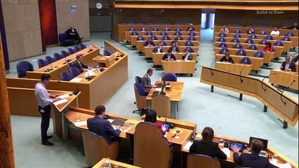 'Amerikaanse douaniers komen naar schiphol om reizigers die naar VS gaan te controleren' | Vragenuur