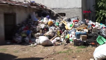 Adıyaman - Evin Bahçesinden 5 Kamyon Çöp Çıktı