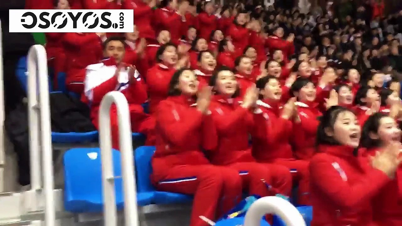 South Korean Cheerleaders .كوريات يشجعن بطريقة طريفة