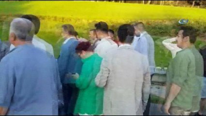 Başkan Uysal, kazaya görünce konvoyu durdurdu